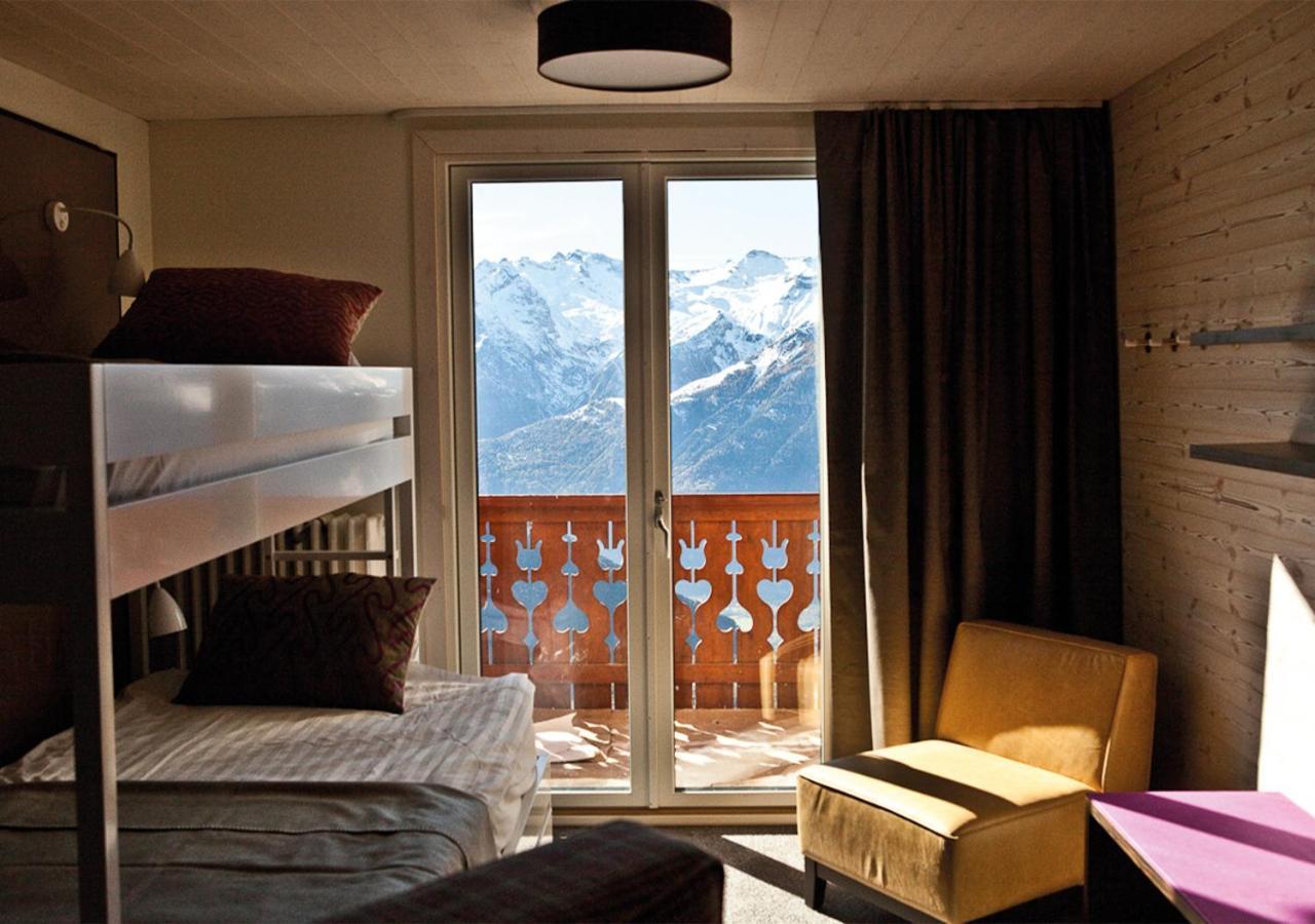 Langley Hotel Le Petit Prince Alpe d'Huez Екстериор снимка